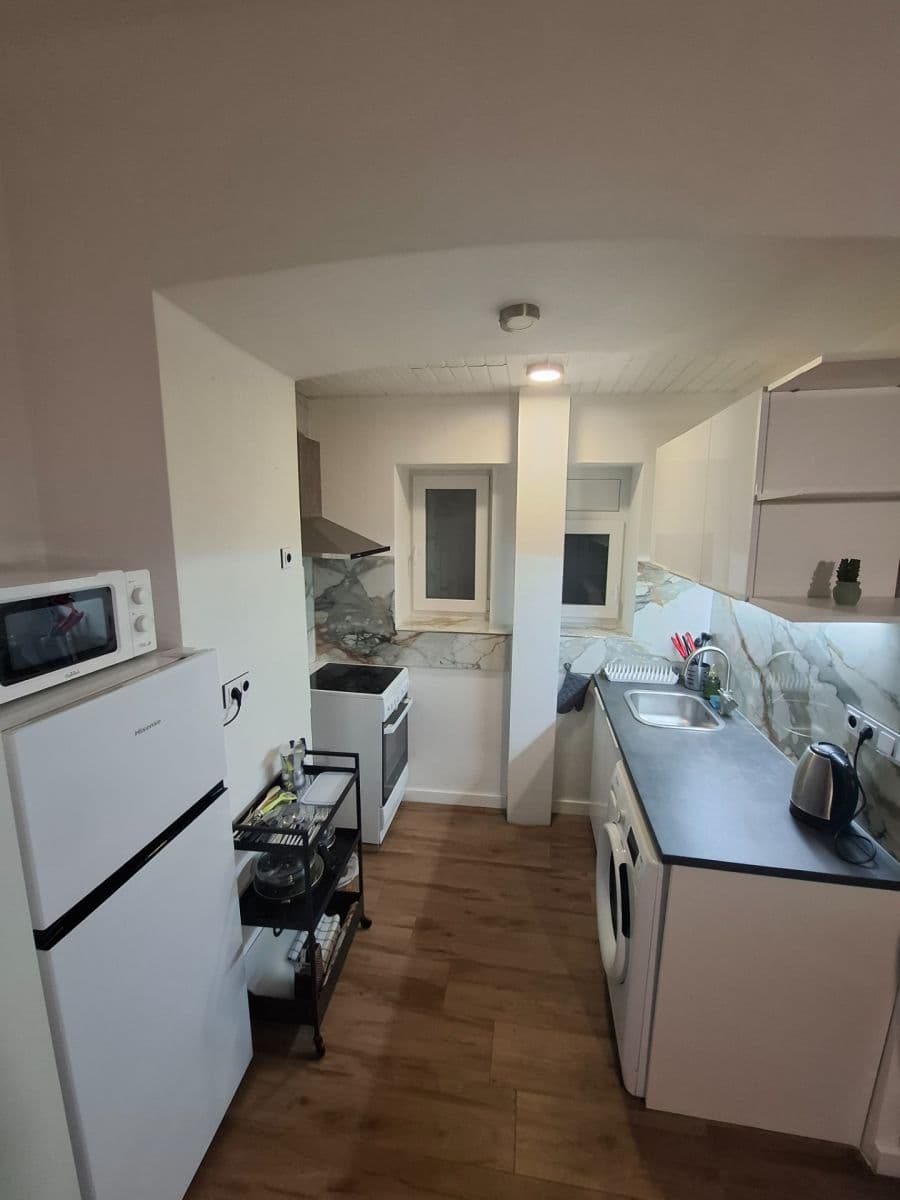 Prenájom bytu 1-izbový 25 m², Korunní, Praha, Praha Prenájom bytu 1-izbový 25 m², Korunní, Praha, Praha