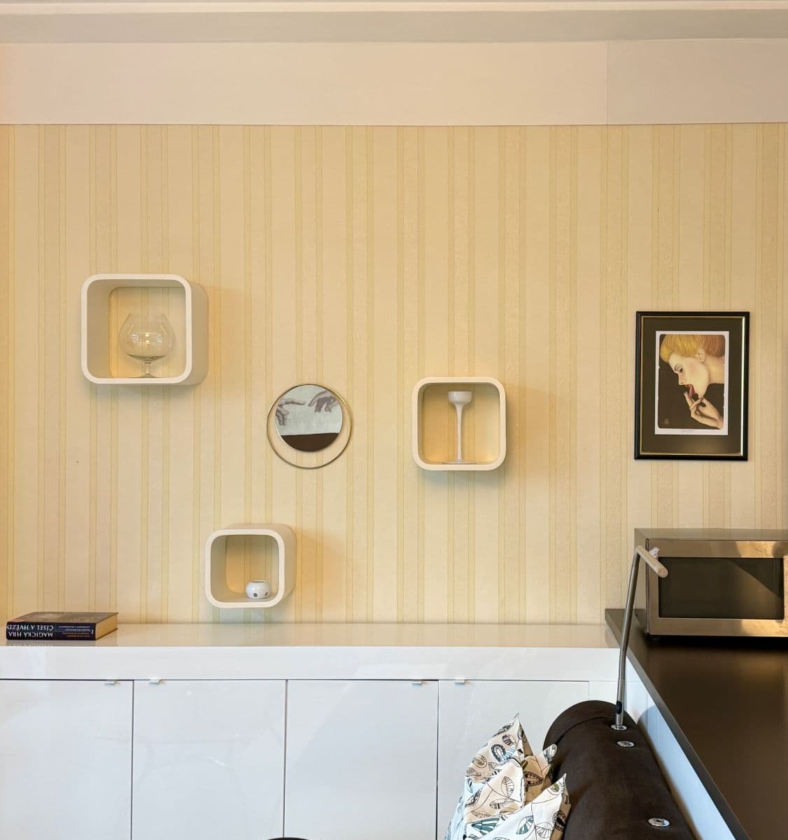 Prenájom bytu 1-izbový 43 m², Českomoravská, Praha, Praha Prenájom bytu 1-izbový 43 m², Českomoravská, Praha, Praha