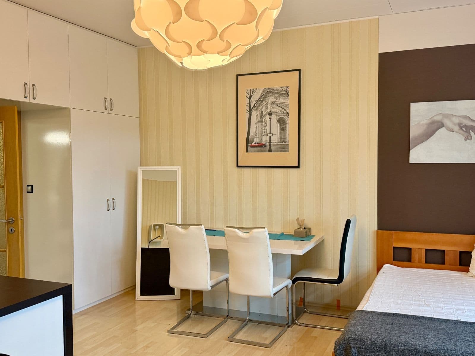 Prenájom bytu 1-izbový 43 m², Českomoravská, Praha, Praha Prenájom bytu 1-izbový 43 m², Českomoravská, Praha, Praha