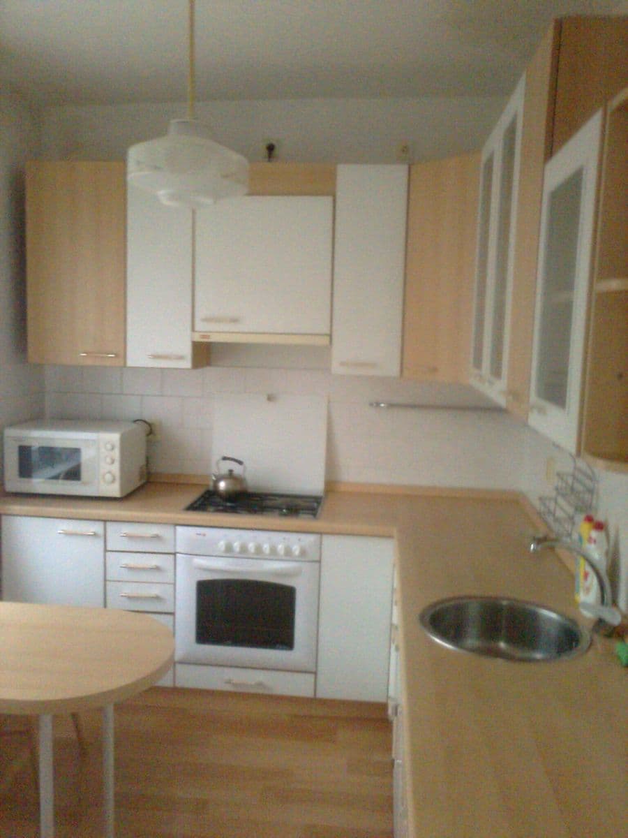 Prenájom bytu 2-izbový 50 m², Mochovská, Praha, Praha Prenájom bytu 2-izbový 50 m², Mochovská, Praha, Praha