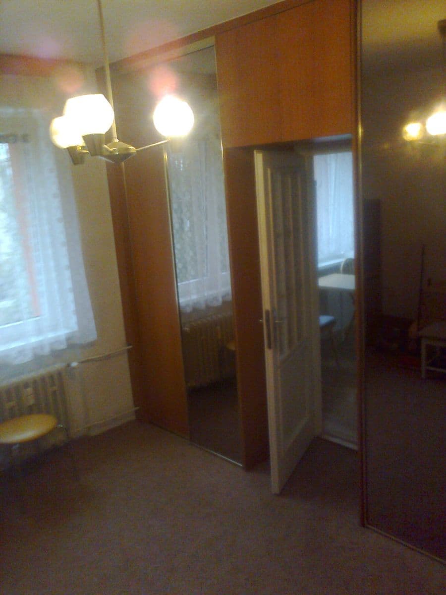 Prenájom bytu 2-izbový 50 m², Mochovská, Praha, Praha Prenájom bytu 2-izbový 50 m², Mochovská, Praha, Praha