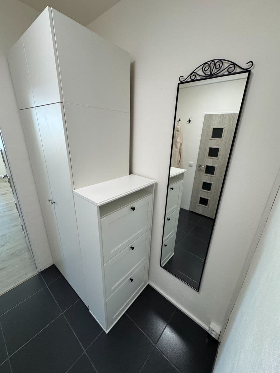 Prenájom bytu 1-izbový 32 m², U Kamýku, Praha, Praha Prenájom bytu 1-izbový 32 m², U Kamýku, Praha, Praha