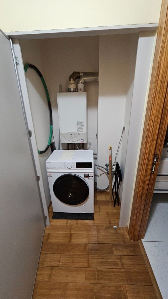 Prenájom bytu 2-izbový 47 m², V Lázních, Jesenice, Středočeský kraj Prenájom bytu 2-izbový 47 m², V Lázních, Jesenice, Středočeský kraj