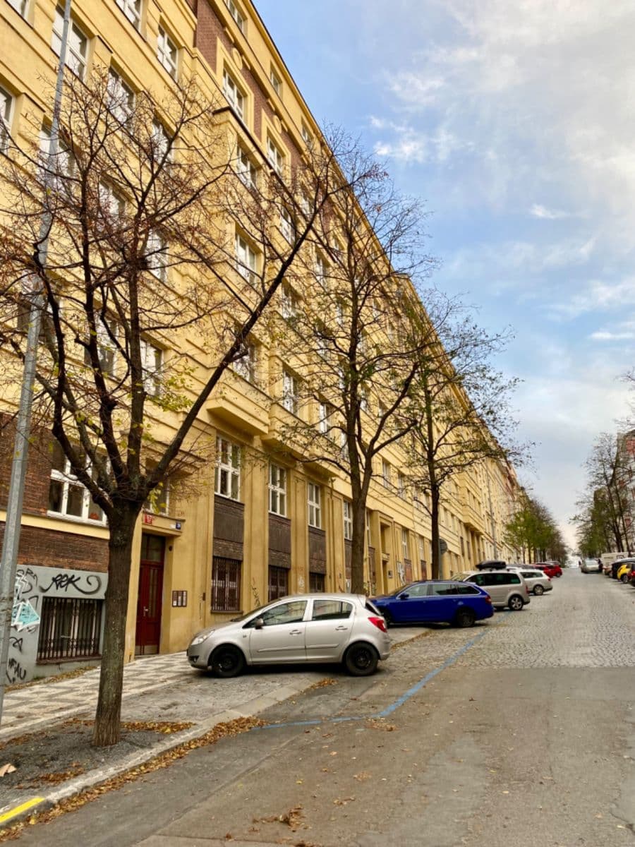 Prenájom bytu 2-izbový 51 m², Baranova, Praha, Praha Prenájom bytu 2-izbový 51 m², Baranova, Praha, Praha
