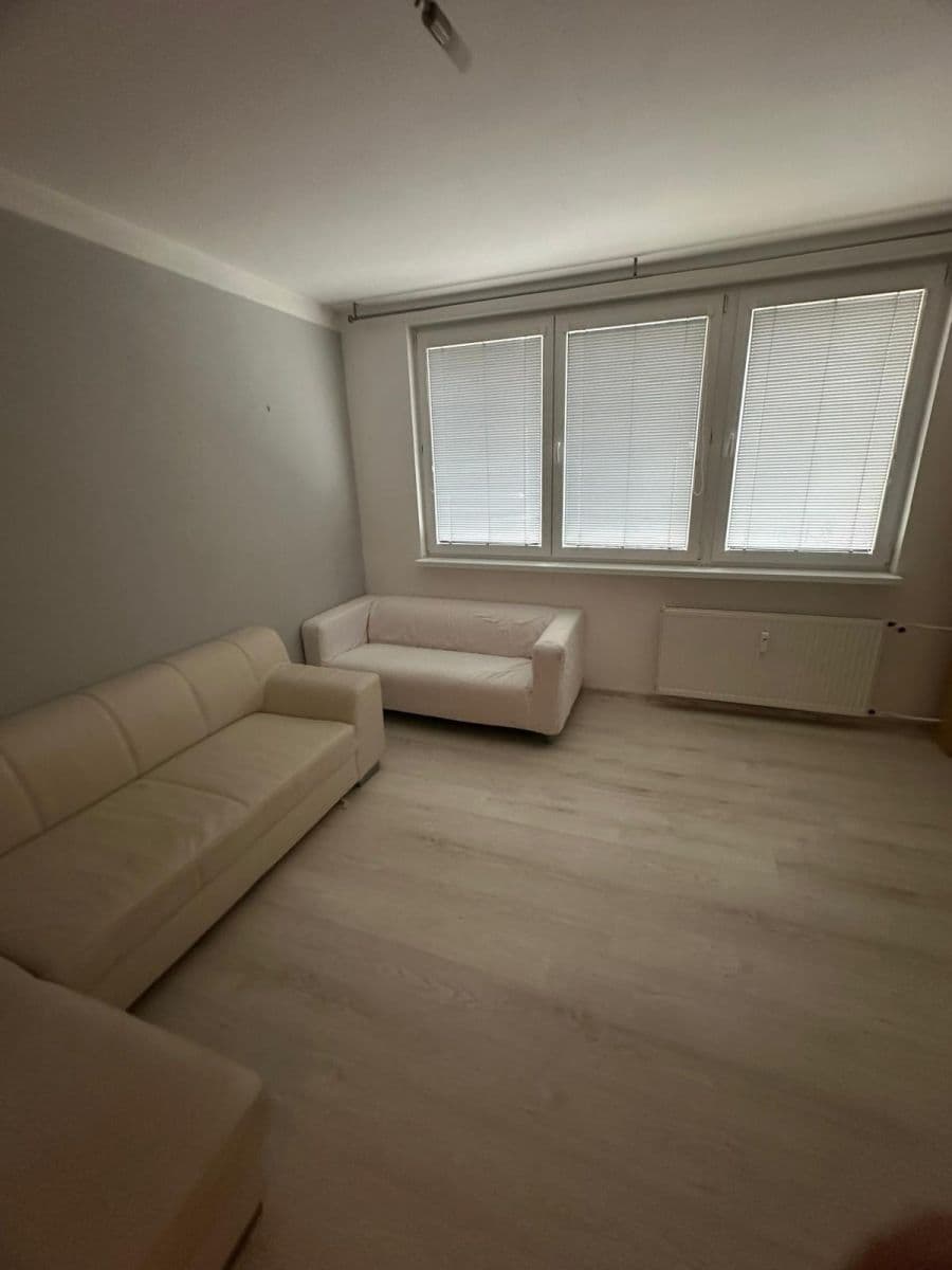 Prenájom bytu 3-izbový 70 m², Bohumíra Četyny, Ostrava, Moravskoslezský kraj Prenájom bytu 3-izbový 70 m², Bohumíra Četyny, Ostrava, Moravskoslezský kraj