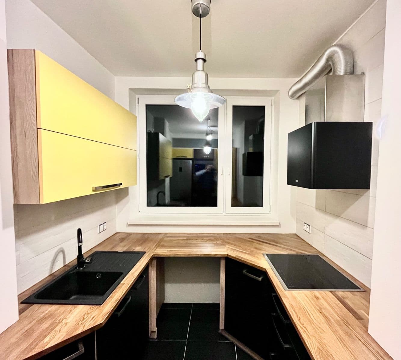 Prenájom bytu 3-izbový 75 m², Zahradníkova, Mladá Boleslav, Středočeský kraj Prenájom bytu 3-izbový 75 m², Zahradníkova, Mladá Boleslav, Středočeský kraj