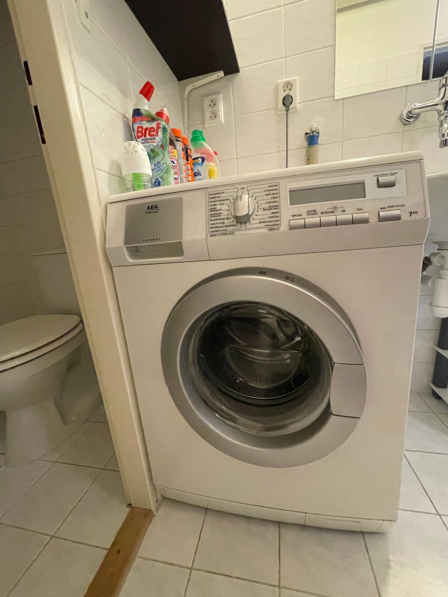 Prenájom bytu 1-izbový 32 m², bratří Sapáků, Brno, Jihomoravský kraj Prenájom bytu 1-izbový 32 m², bratří Sapáků, Brno, Jihomoravský kraj