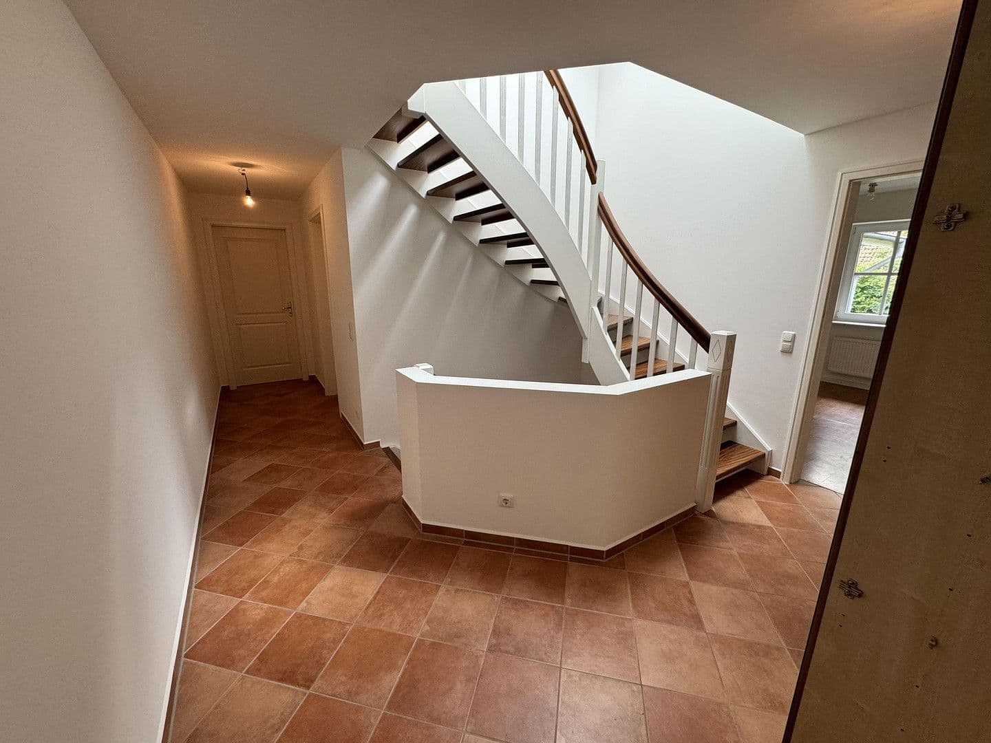 Prenájom bytu 4-izbový 140 m², Liether Moor 9, Klein Nordende, Šlezvicko-Holštajnsko Prenájom bytu 4-izbový 140 m², Liether Moor 9, Klein Nordende, Šlezvicko-Holštajnsko