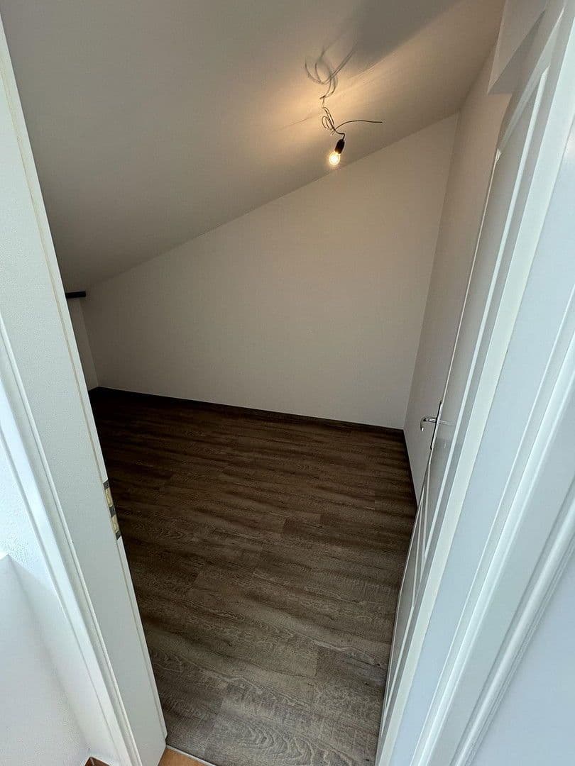 Prenájom bytu 4-izbový 140 m², Liether Moor 9, Klein Nordende, Šlezvicko-Holštajnsko Prenájom bytu 4-izbový 140 m², Liether Moor 9, Klein Nordende, Šlezvicko-Holštajnsko