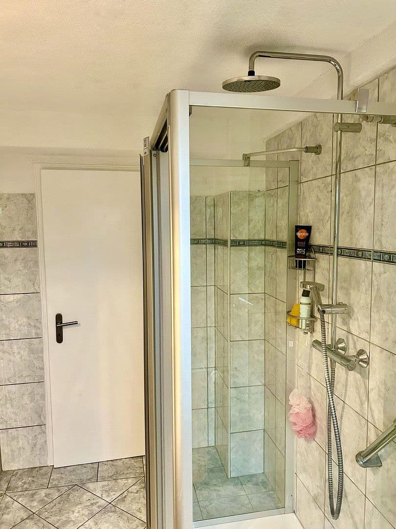 Predaj domu 178 m², pozemek 367 m², Dettighofen, Bádensko-Wurttembersko Predaj domu 178 m², pozemek 367 m², Dettighofen, Bádensko-Wurttembersko