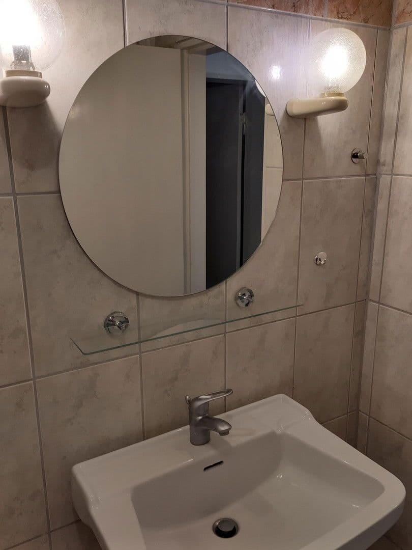 Prenájom bytu 2-izbový 57 m², Mannheim, Bádensko-Wurttembersko Prenájom bytu 2-izbový 57 m², Mannheim, Bádensko-Wurttembersko