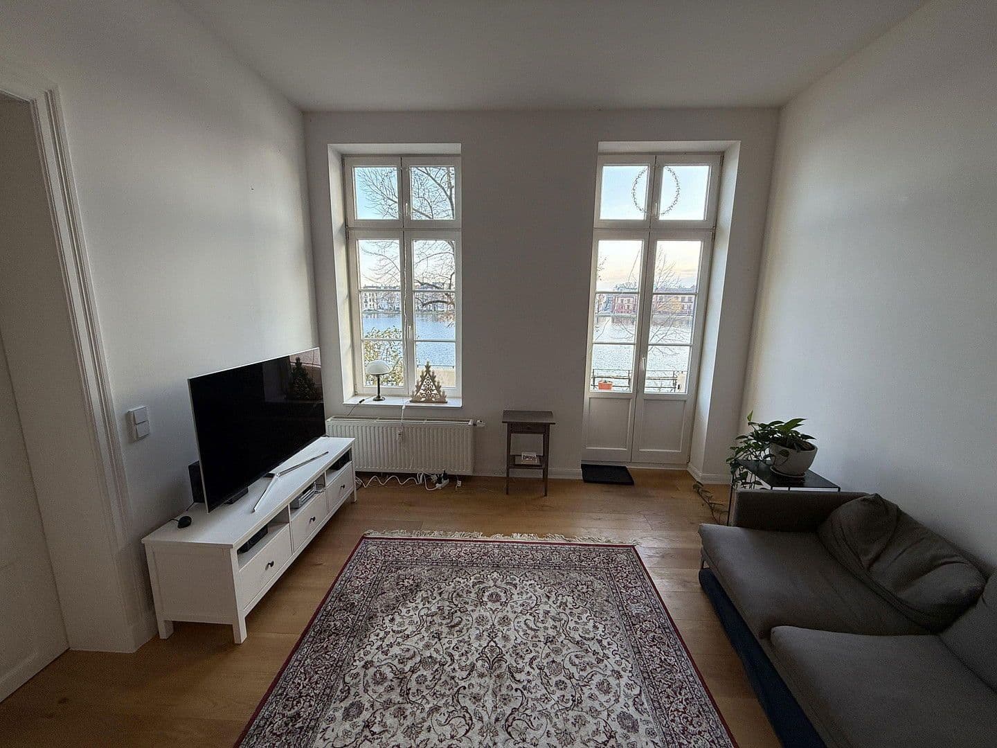 Predaj bytu 2-izbový 94 m², Alexandrinenstraße, Schwerin, Meklenbursko-Predpomoransko Predaj bytu 2-izbový 94 m², Alexandrinenstraße, Schwerin, Meklenbursko-Predpomoransko