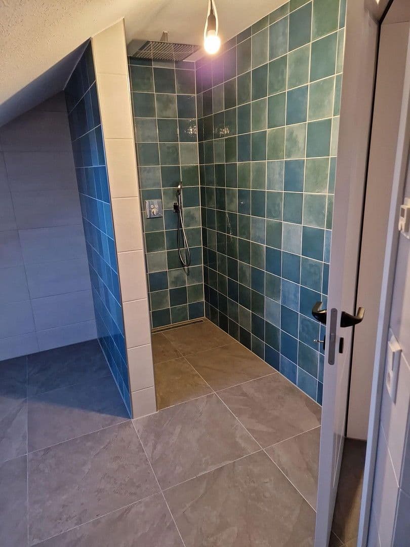 Prenájom bytu 3-izbový 90 m², Hardthausen am Kocher, Bádensko-Wurttembersko Prenájom bytu 3-izbový 90 m², Hardthausen am Kocher, Bádensko-Wurttembersko