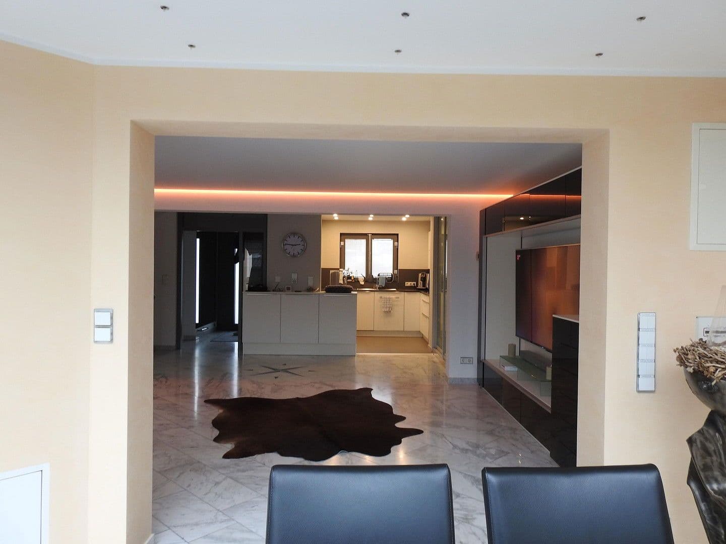 Predaj domu 185 m², pozemek 250 m², Kallstadter Straße, Dannstadt-Schauernheim, Porýnie-Falcko Predaj domu 185 m², pozemek 250 m², Kallstadter Straße, Dannstadt-Schauernheim, Porýnie-Falcko