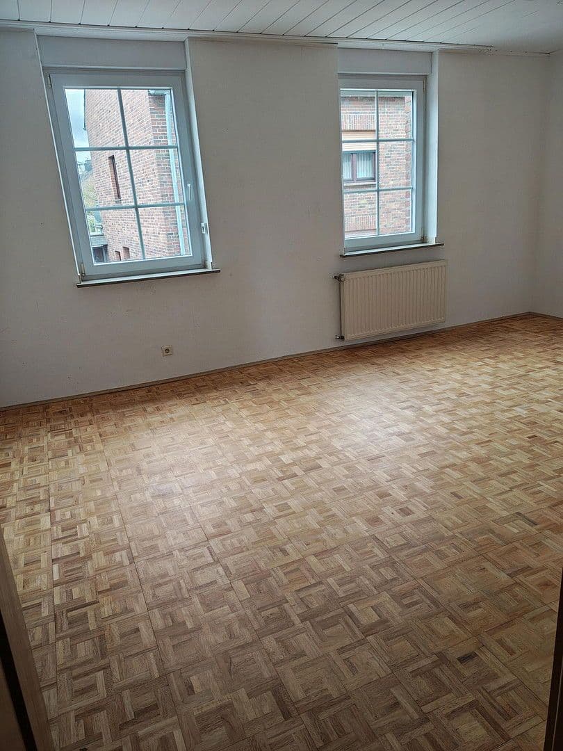 Prenájom domu 125 m², pozemek 1.000 m², Aldenhoven, Severné Porýnie - Westfálsko Prenájom domu 125 m², pozemek 1.000 m², Aldenhoven, Severné Porýnie - Westfálsko