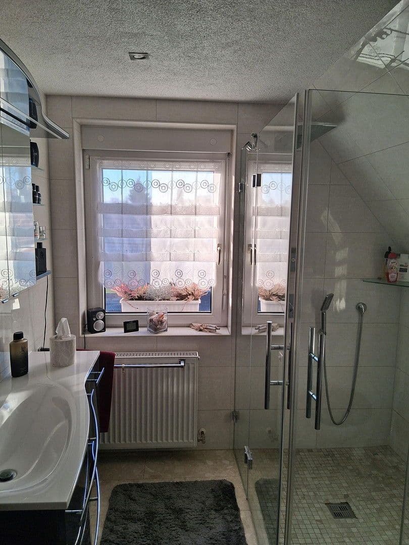 Prenájom domu 100 m², pozemek 1.000 m², Am Pfortenstieg, Kindelbrück, Durínsko Prenájom domu 100 m², pozemek 1.000 m², Am Pfortenstieg, Kindelbrück, Durínsko