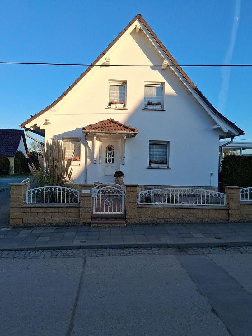 Prenájom domu 100 m², pozemek 1.000 m², Am Pfortenstieg, Kindelbrück, Durínsko Prenájom domu 100 m², pozemek 1.000 m², Am Pfortenstieg, Kindelbrück, Durínsko