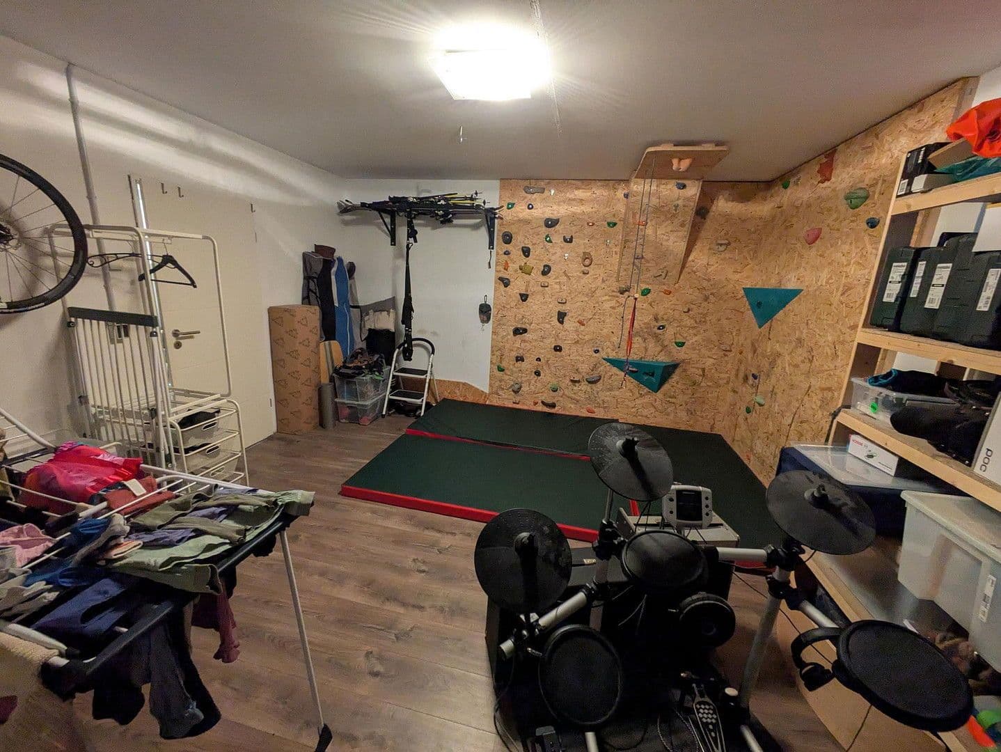 Predaj domu 174 m², pozemek 203 m², Leverkusen, Severné Porýnie - Westfálsko Predaj domu 174 m², pozemek 203 m², Leverkusen, Severné Porýnie - Westfálsko