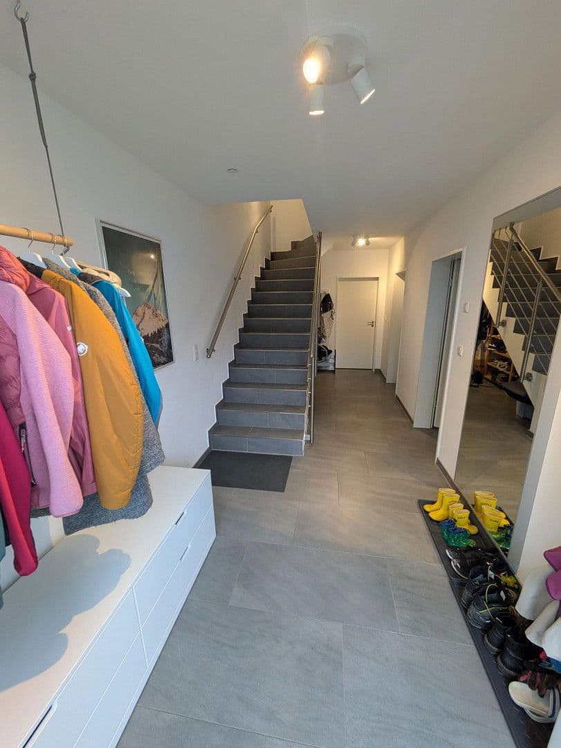 Predaj domu 174 m², pozemek 203 m², Leverkusen, Severné Porýnie - Westfálsko Predaj domu 174 m², pozemek 203 m², Leverkusen, Severné Porýnie - Westfálsko