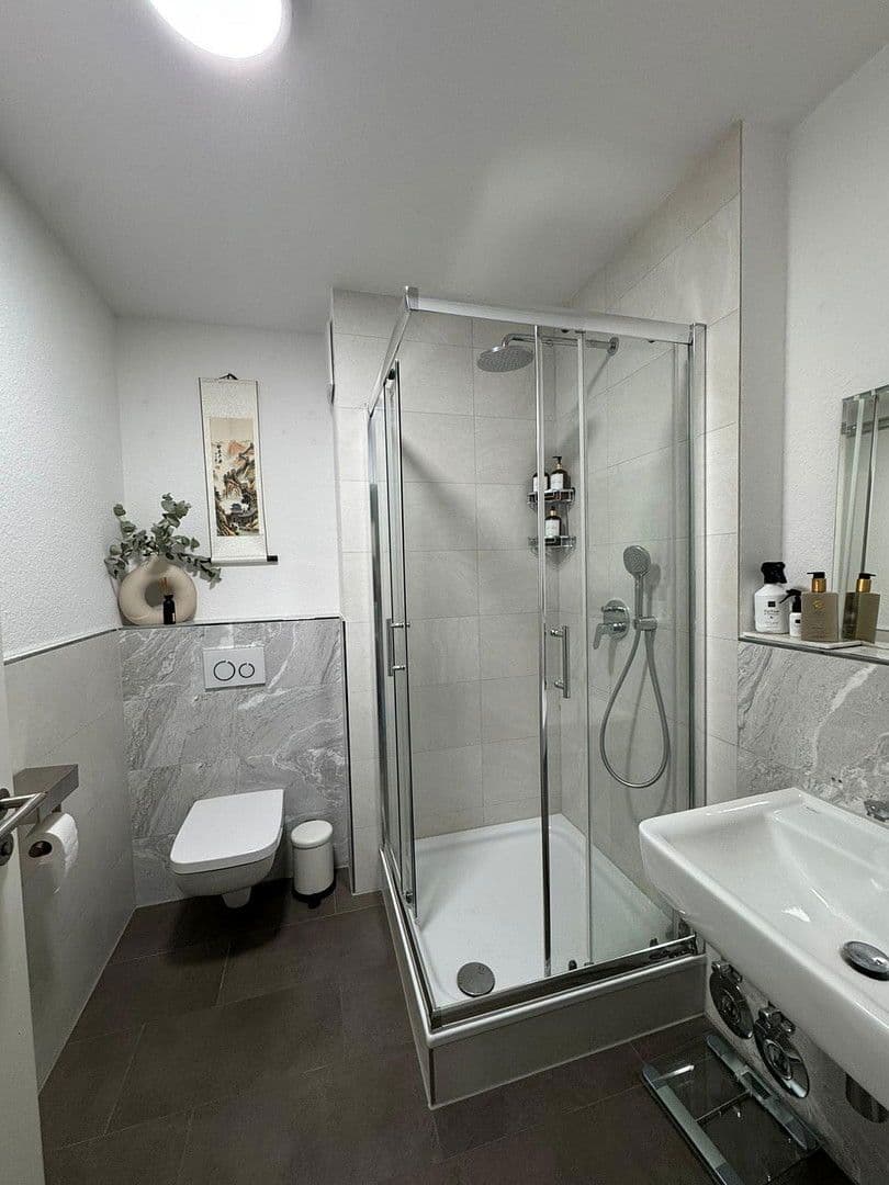 Prenájom bytu 3-izbový 94 m², Niederfeldstr. 35, Leverkusen, Severné Porýnie - Westfálsko Prenájom bytu 3-izbový 94 m², Niederfeldstr. 35, Leverkusen, Severné Porýnie - Westfálsko