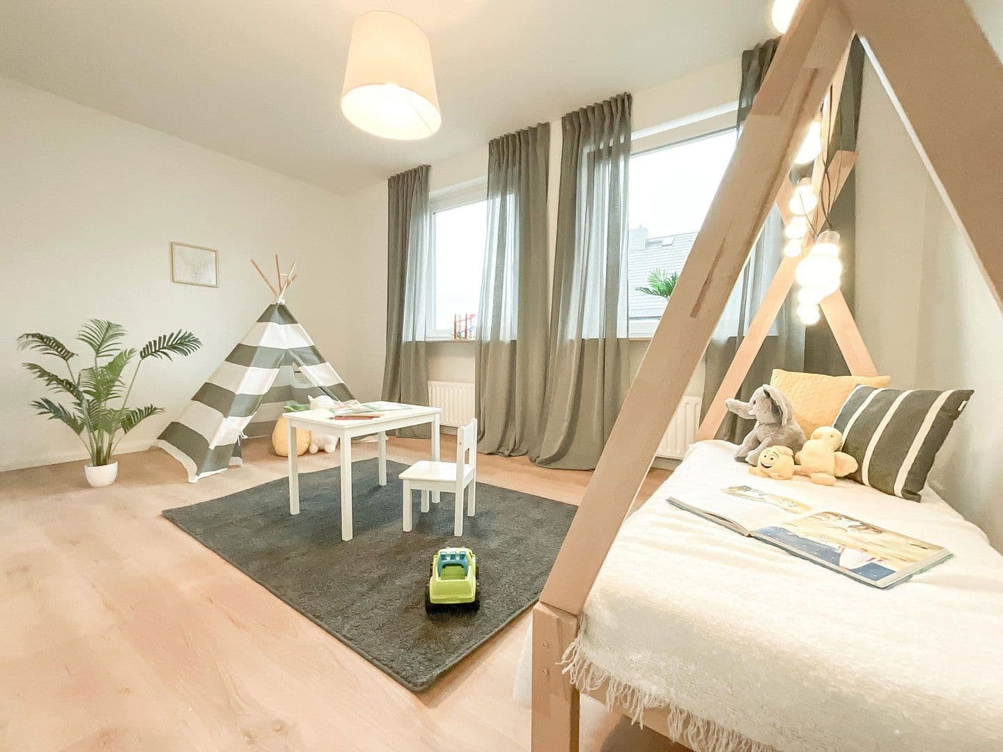 Predaj domu 126 m², pozemek 194 m², Rellingen, Šlezvicko-Holštajnsko Predaj domu 126 m², pozemek 194 m², Rellingen, Šlezvicko-Holštajnsko