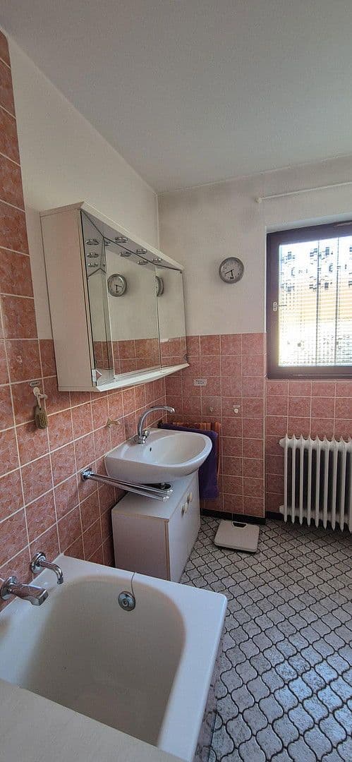 Predaj domu 152 m², pozemek 595 m², Sulz am Neckar, Bádensko-Wurttembersko Predaj domu 152 m², pozemek 595 m², Sulz am Neckar, Bádensko-Wurttembersko