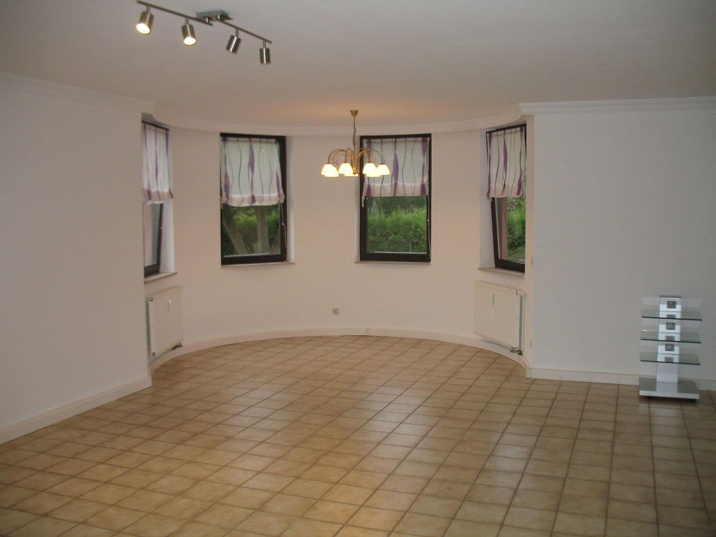 Prenájom bytu 174 m², Gänsfelderstraße 14, Zeltingen-Rachtig, Porýnie-Falcko Prenájom bytu 174 m², Gänsfelderstraße 14, Zeltingen-Rachtig, Porýnie-Falcko