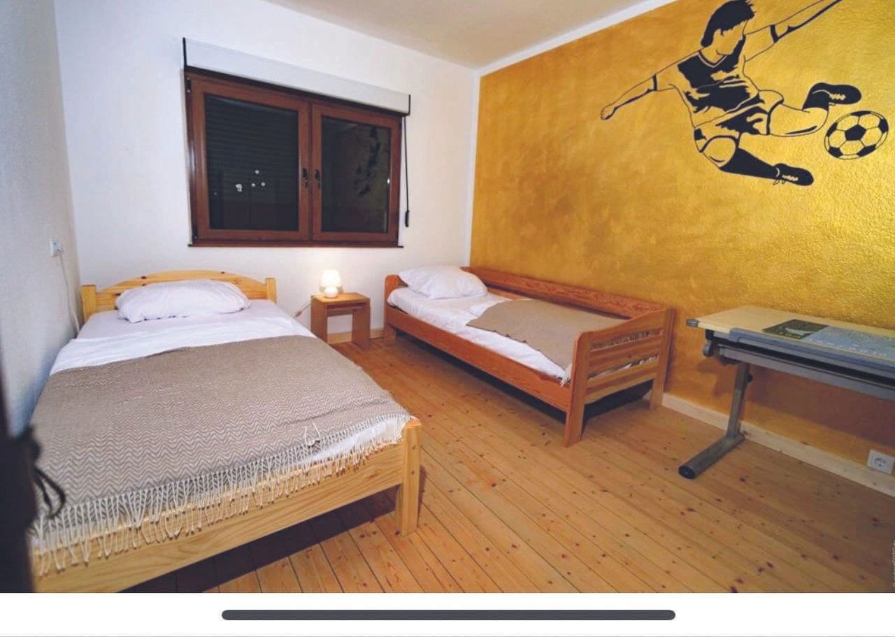 Predaj domu 170 m², pozemek 1.554 m², Müden (Mosel), Porýnie-Falcko Predaj domu 170 m², pozemek 1.554 m², Müden (Mosel), Porýnie-Falcko