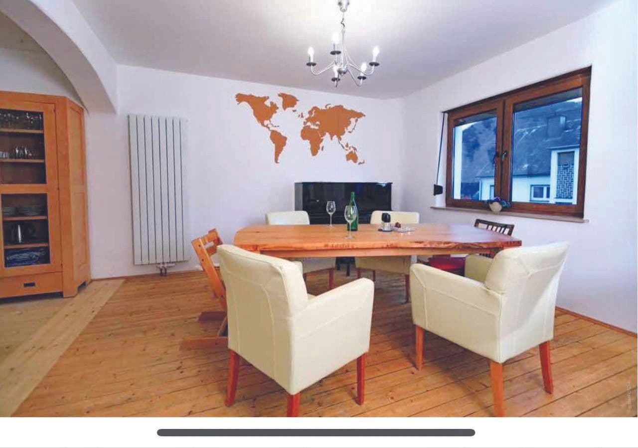 Predaj domu 170 m², pozemek 1.554 m², Müden (Mosel), Porýnie-Falcko Predaj domu 170 m², pozemek 1.554 m², Müden (Mosel), Porýnie-Falcko