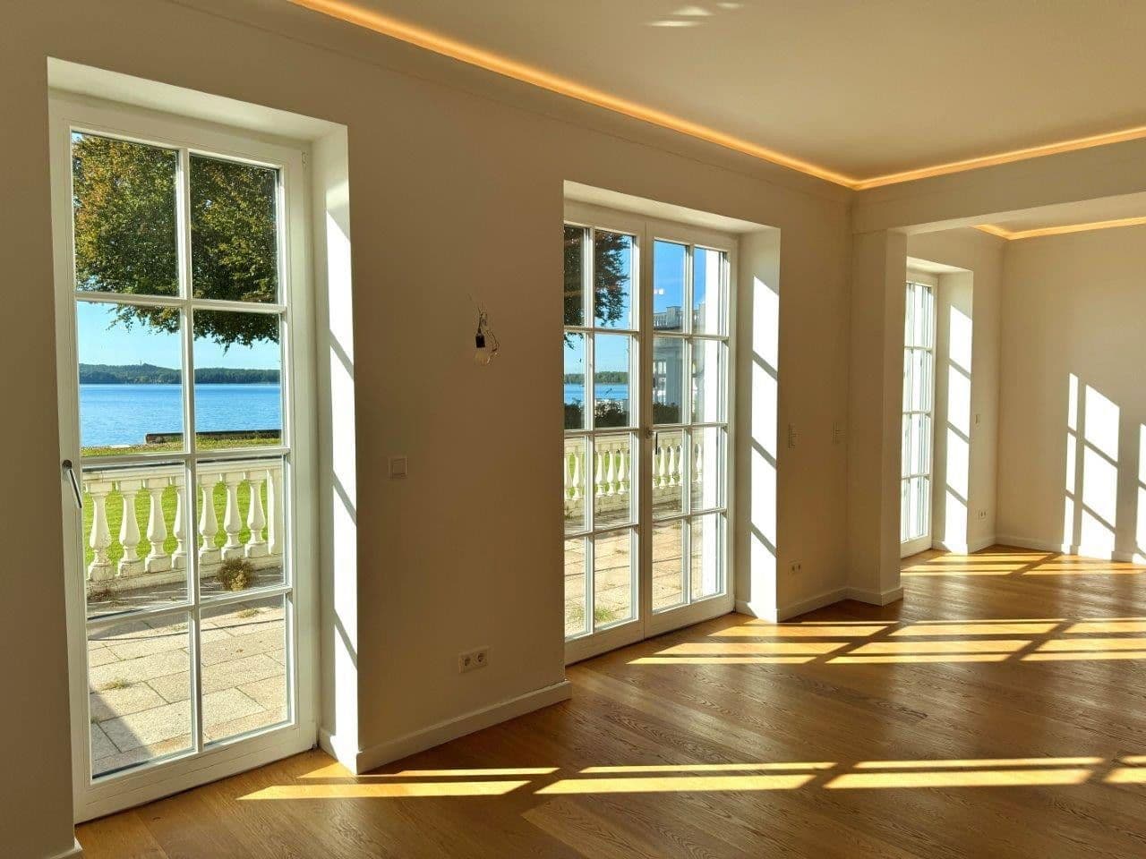 Prenájom bytu 3-izbový 187 m², Müggelseedamm 288, Berlin, Berlín Prenájom bytu 3-izbový 187 m², Müggelseedamm 288, Berlin, Berlín