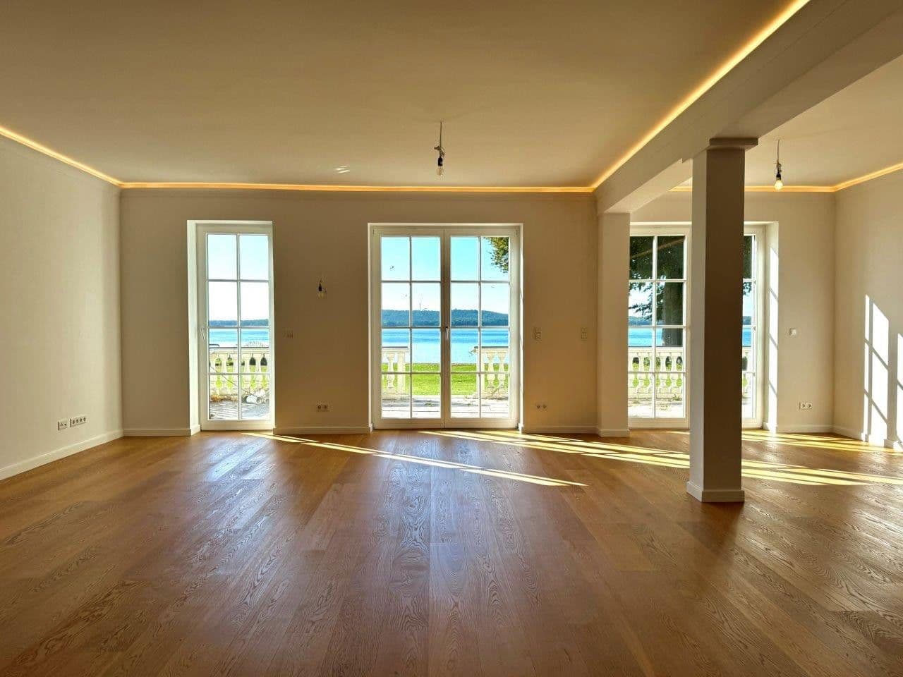 Prenájom bytu 3-izbový 187 m², Müggelseedamm 288, Berlin, Berlín Prenájom bytu 3-izbový 187 m², Müggelseedamm 288, Berlin, Berlín