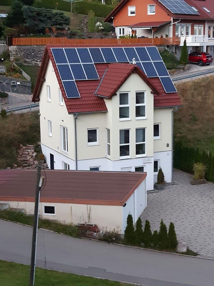 Predaj domu 185 m², pozemek 508 m², Talblick 2, Vöhrenbach, Bádensko-Wurttembersko Predaj domu 185 m², pozemek 508 m², Talblick 2, Vöhrenbach, Bádensko-Wurttembersko