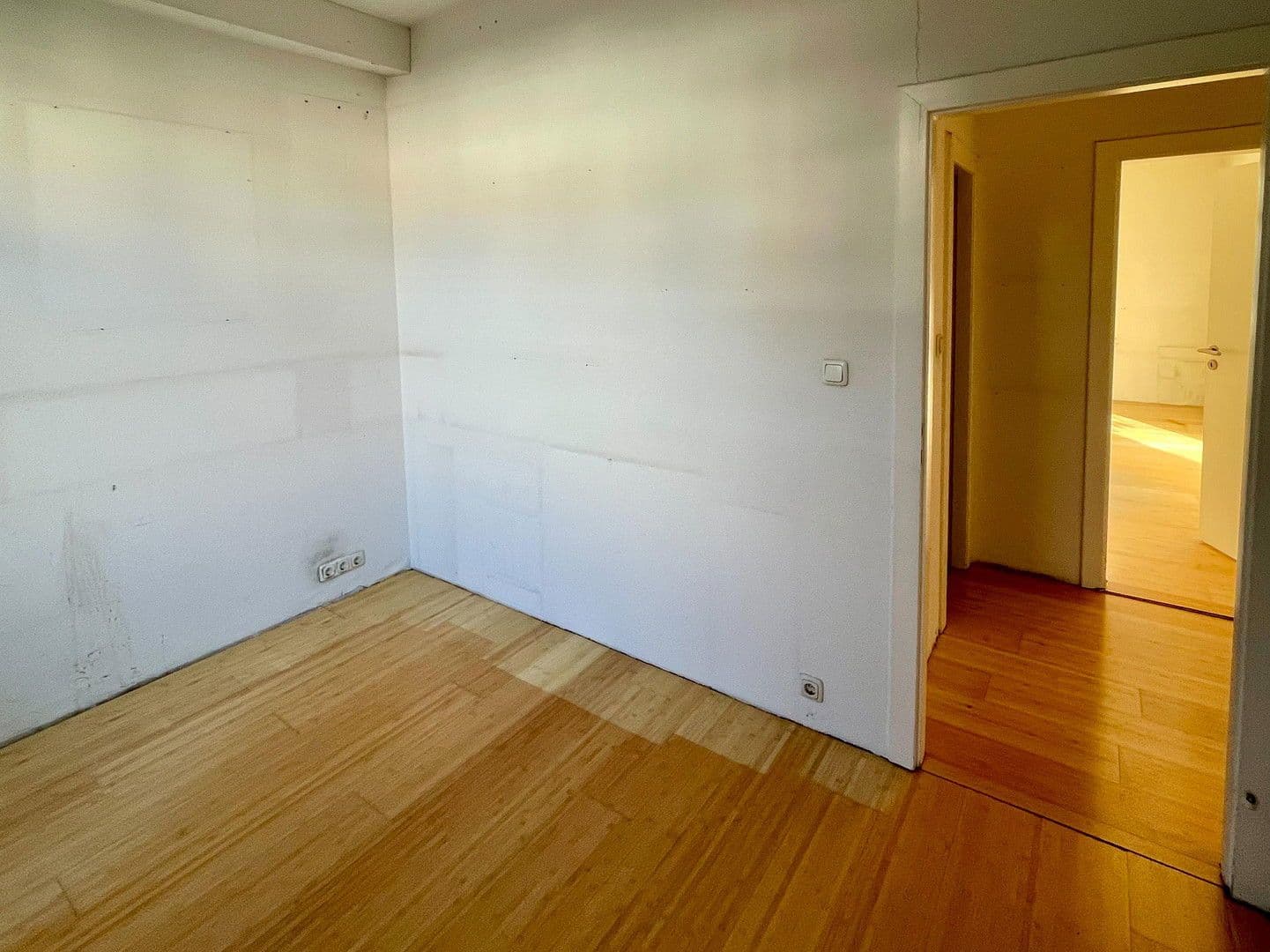 Predaj domu 199 m², pozemek 340 m², Busestr.67, Bremen, Brémy Predaj domu 199 m², pozemek 340 m², Busestr.67, Bremen, Brémy