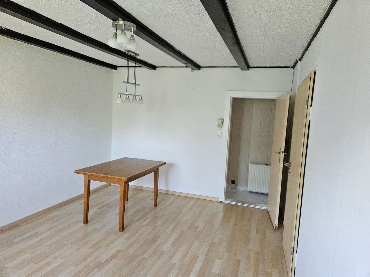 Predaj domu 63 m², pozemek 905 m², Berlin, Berlín Predaj domu 63 m², pozemek 905 m², Berlin, Berlín