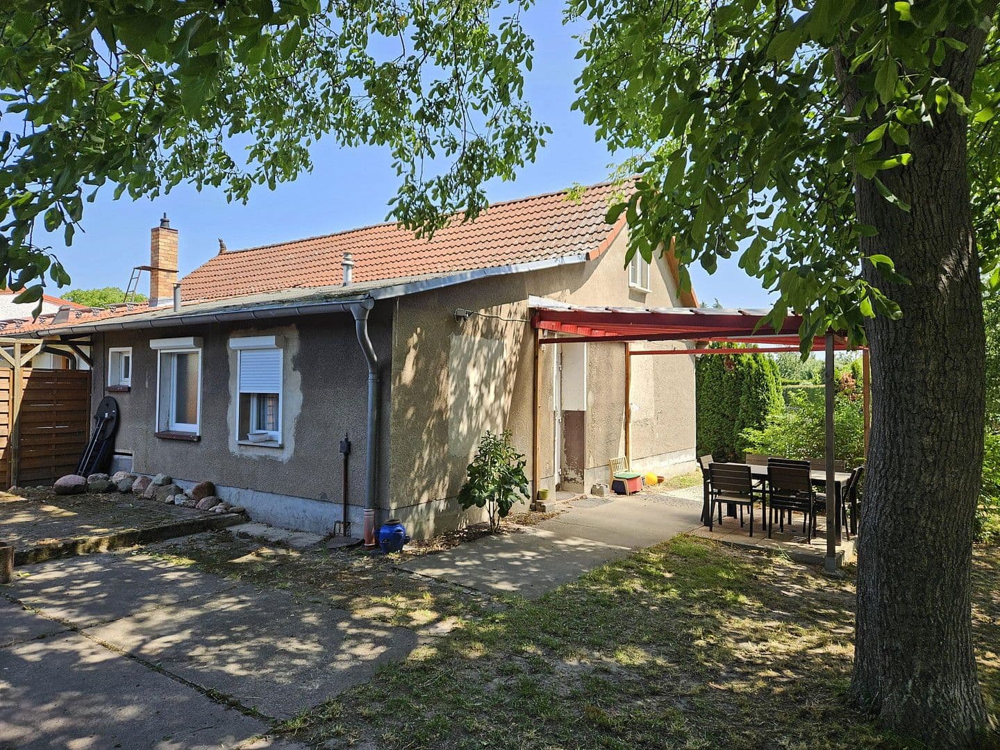 Predaj domu 63 m², pozemek 905 m², Berlin, Berlín Predaj domu 63 m², pozemek 905 m², Berlin, Berlín