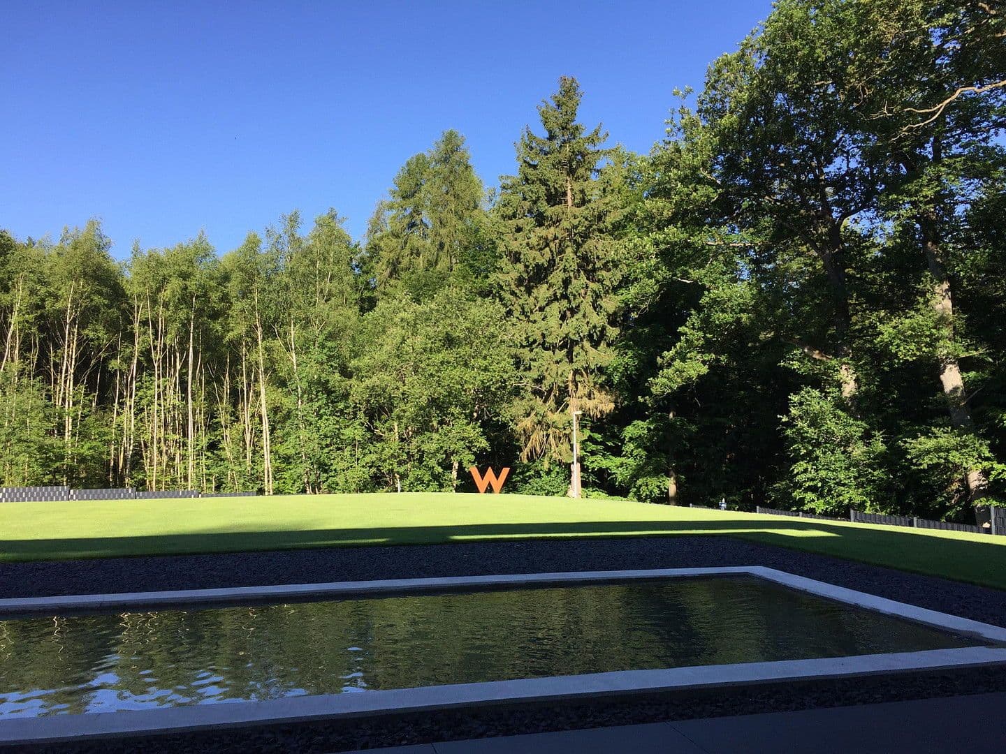 Predaj domu 500 m², pozemek 2.600 m², Taunusstein, Hesensko Predaj domu 500 m², pozemek 2.600 m², Taunusstein, Hesensko