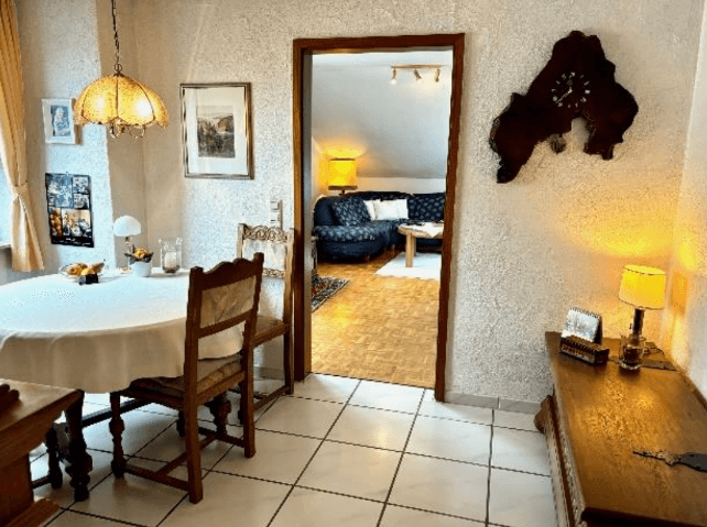 Prenájom bytu 2-izbový 67 m², Hoffmannstr. 27, Leonberg, Bádensko-Wurttembersko Prenájom bytu 2-izbový 67 m², Hoffmannstr. 27, Leonberg, Bádensko-Wurttembersko