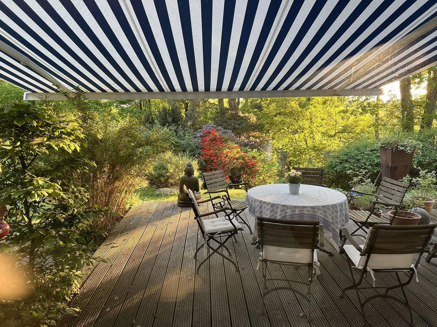 Predaj domu 377 m², pozemek 4.842 m², Deutsch Evern, Dolné Sasko Predaj domu 377 m², pozemek 4.842 m², Deutsch Evern, Dolné Sasko