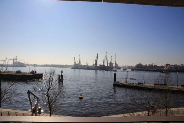 Prenájom bytu 3-izbový 124 m², Am Kaiserkai 57, Hamburg, Hamburg Prenájom bytu 3-izbový 124 m², Am Kaiserkai 57, Hamburg, Hamburg