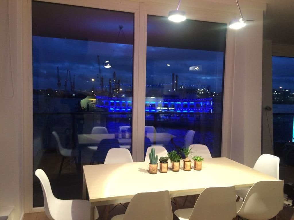 Prenájom bytu 3-izbový 124 m², Am Kaiserkai 57, Hamburg, Hamburg Prenájom bytu 3-izbový 124 m², Am Kaiserkai 57, Hamburg, Hamburg