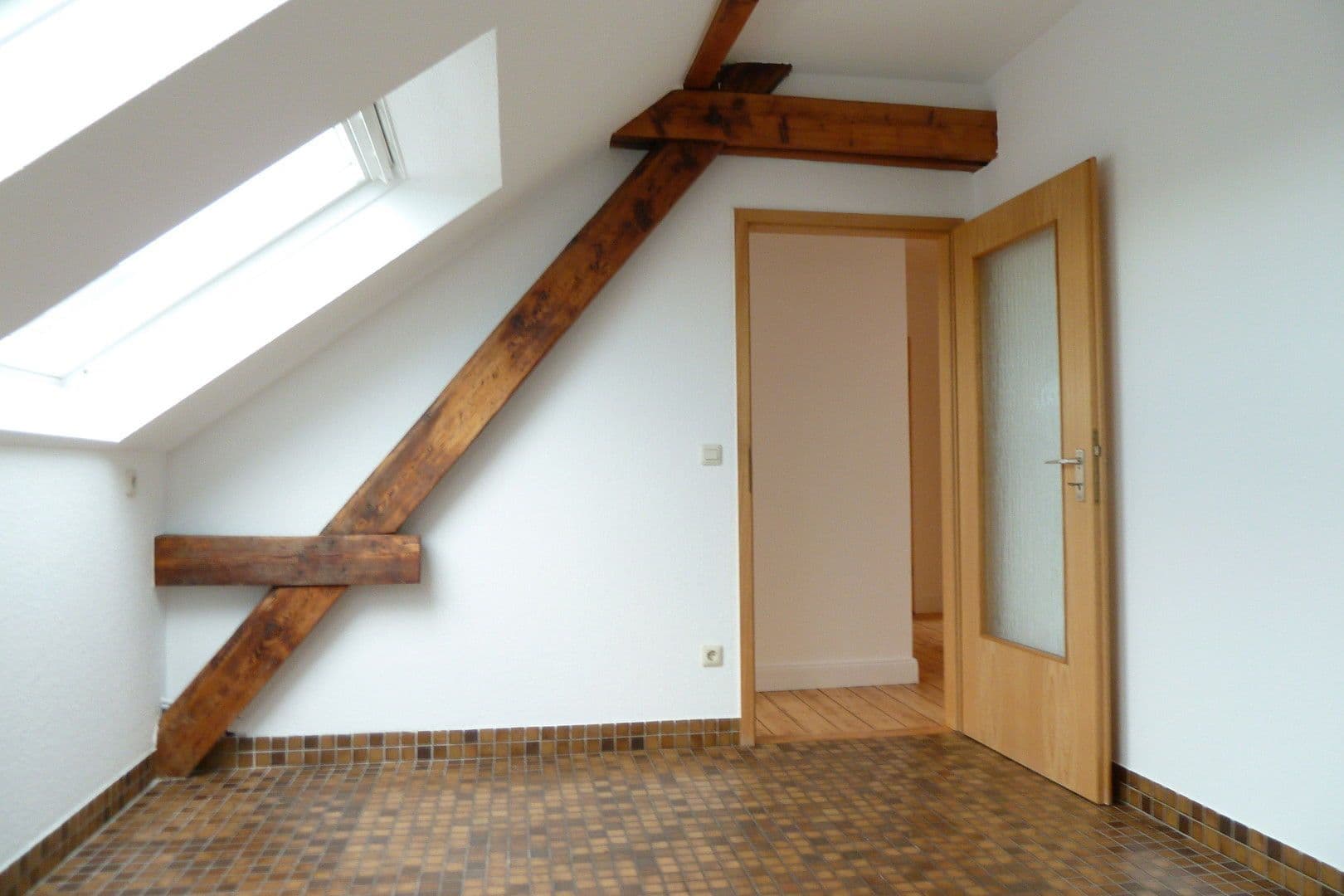 Prenájom bytu 2-izbový 64 m², Melanchthonstraße 63, Krefeld, Severné Porýnie - Westfálsko Prenájom bytu 2-izbový 64 m², Melanchthonstraße 63, Krefeld, Severné Porýnie - Westfálsko