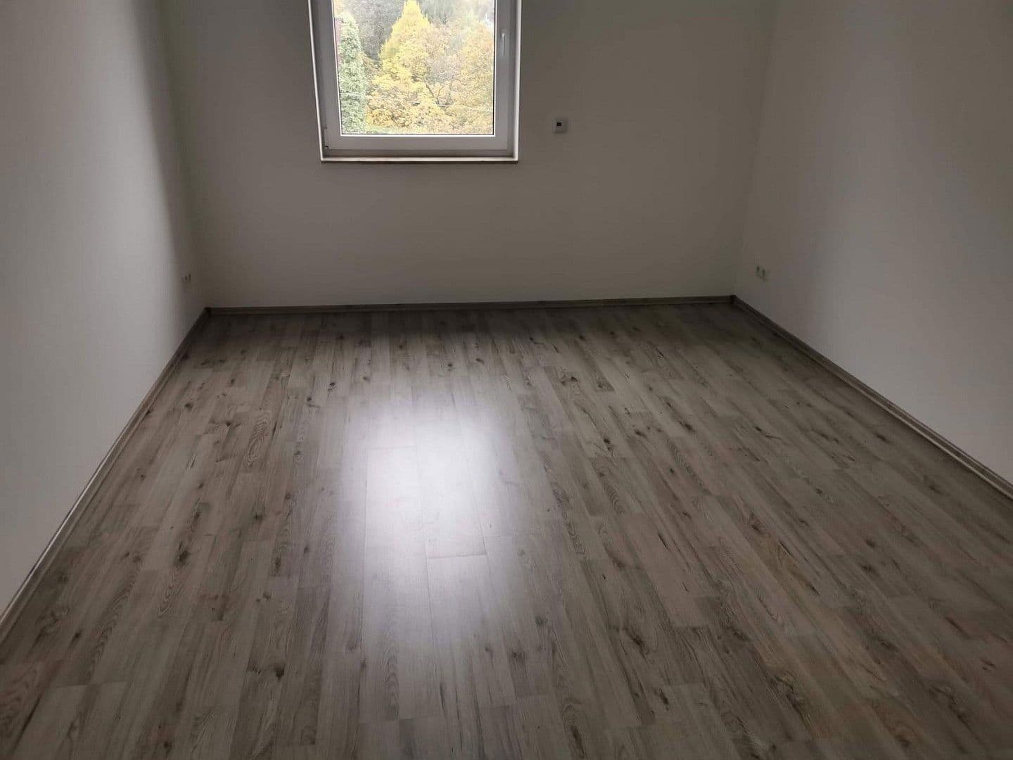 Prenájom bytu 5-izbový 125 m², Bredenscheider Str. 13, Hattingen, Severné Porýnie - Westfálsko Prenájom bytu 5-izbový 125 m², Bredenscheider Str. 13, Hattingen, Severné Porýnie - Westfálsko