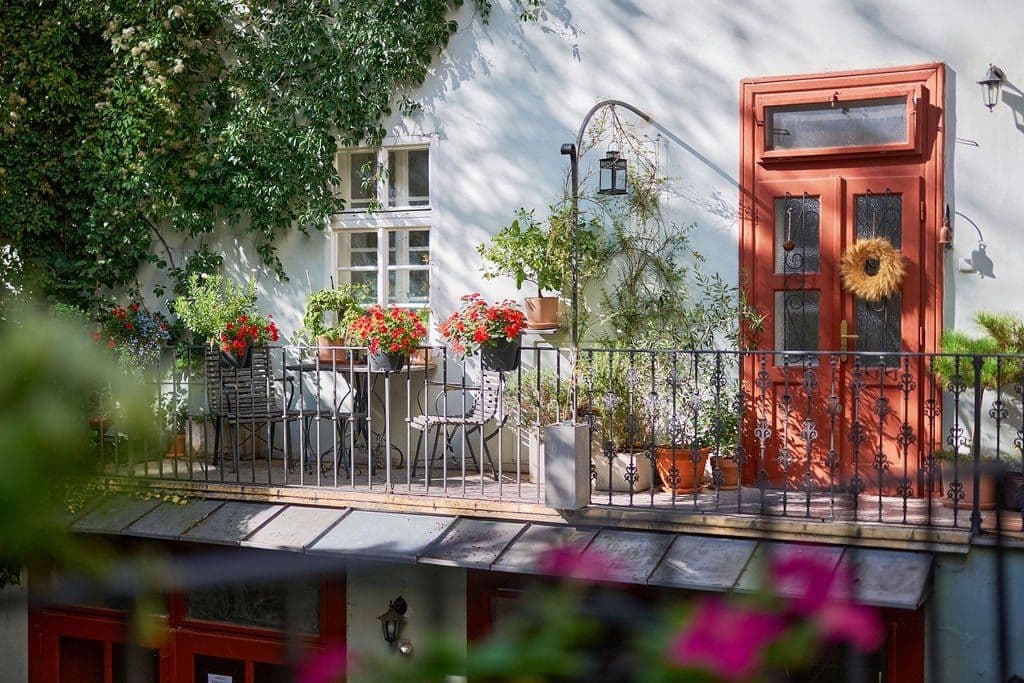 Prenájom bytu 40 m², Karmelitská, Praha, Praha Prenájom bytu 40 m², Karmelitská, Praha, Praha