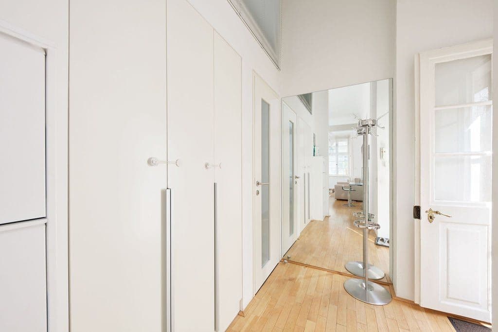Prenájom bytu 40 m², Karmelitská, Praha, Praha Prenájom bytu 40 m², Karmelitská, Praha, Praha