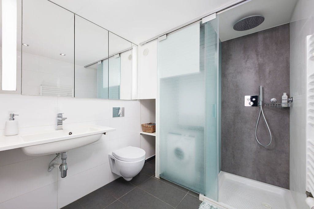 Prenájom bytu 40 m², Karmelitská, Praha, Praha Prenájom bytu 40 m², Karmelitská, Praha, Praha