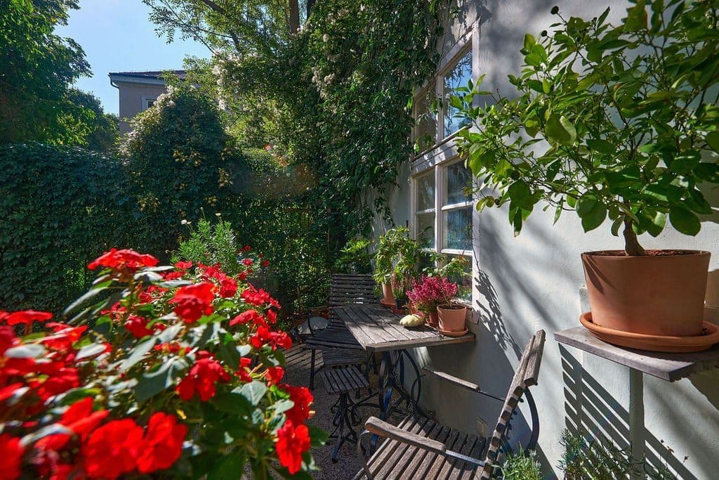 Prenájom bytu 40 m², Karmelitská, Praha, Praha Prenájom bytu 40 m², Karmelitská, Praha, Praha