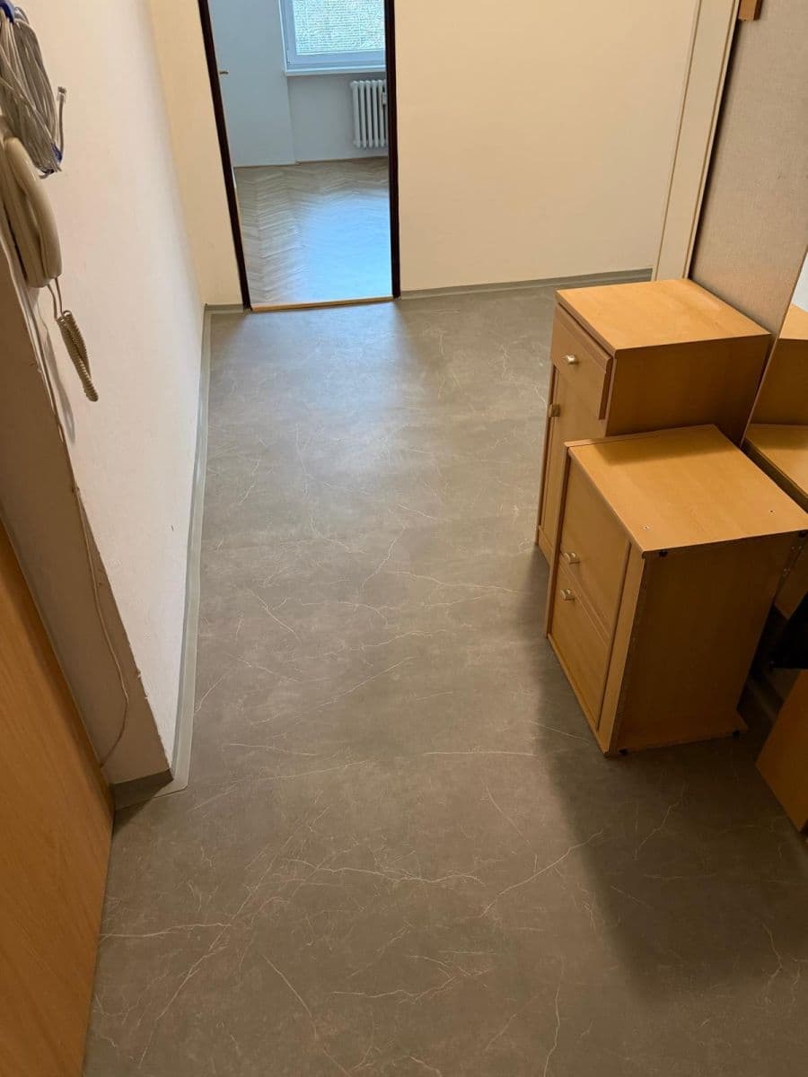 Prenájom bytu 2-izbový 58 m², U Jičínky, Nový Jičín, Moravskoslezský kraj Prenájom bytu 2-izbový 58 m², U Jičínky, Nový Jičín, Moravskoslezský kraj