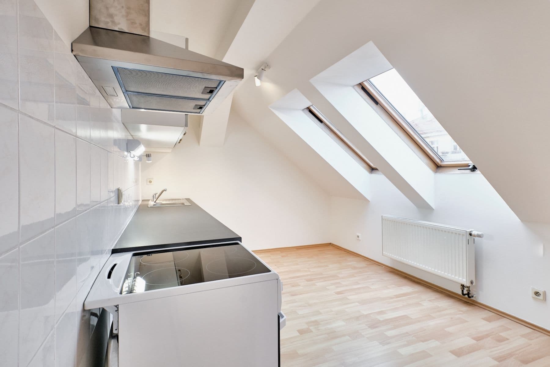 Prenájom bytu 1-izbový 35 m², Vítkova, Praha, Praha Prenájom bytu 1-izbový 35 m², Vítkova, Praha, Praha