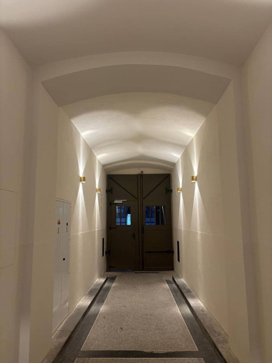 Prenájom bytu 1-izbový 55 m², Krakovská, Praha, Praha Prenájom bytu 1-izbový 55 m², Krakovská, Praha, Praha