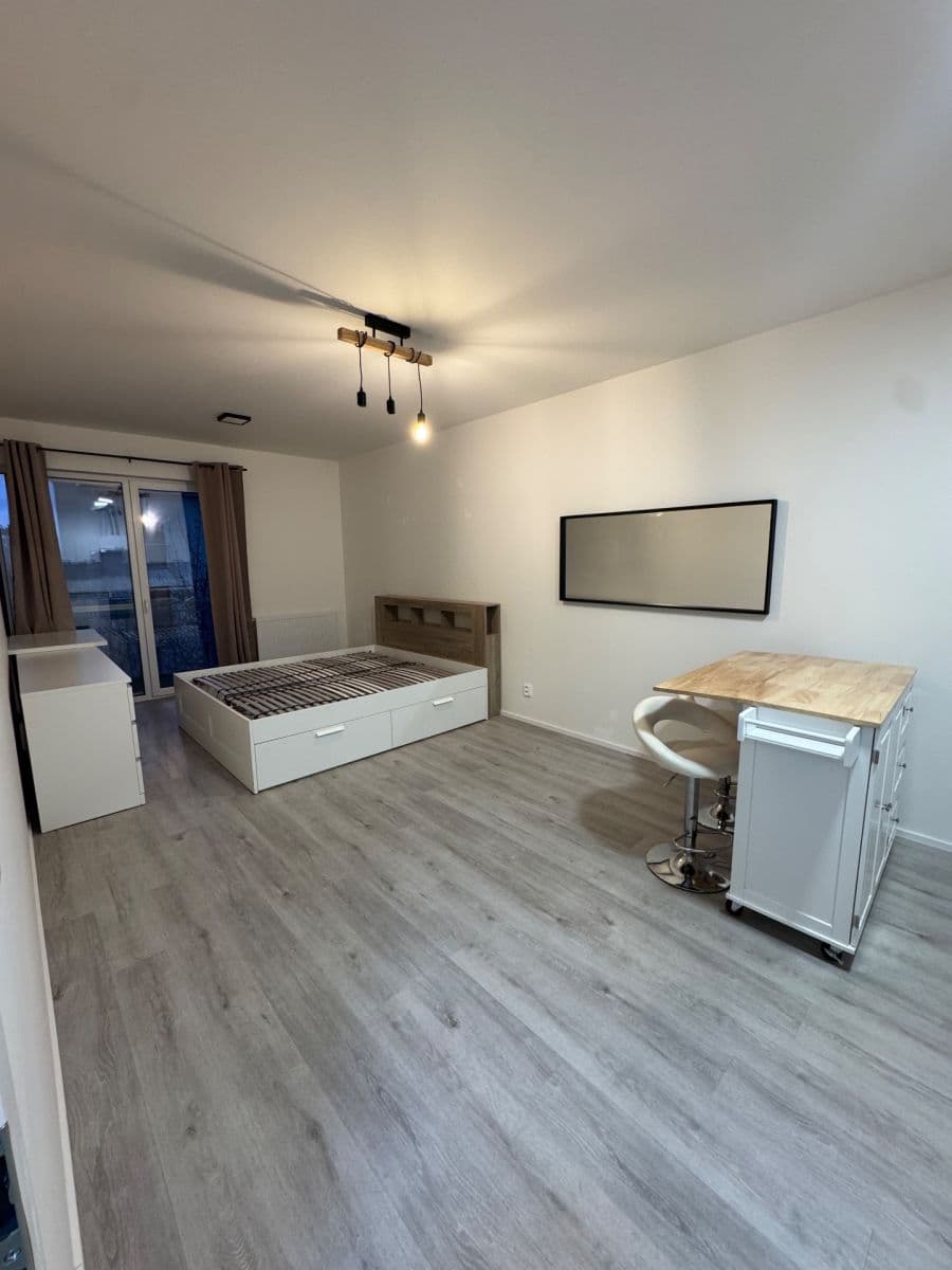 Prenájom bytu 1-izbový 37 m², Petra Bezruče, Jevíčko, Pardubický kraj Prenájom bytu 1-izbový 37 m², Petra Bezruče, Jevíčko, Pardubický kraj